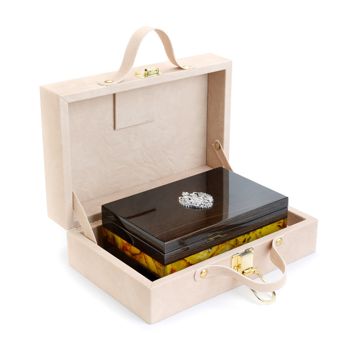 Amber casket "Empire"
